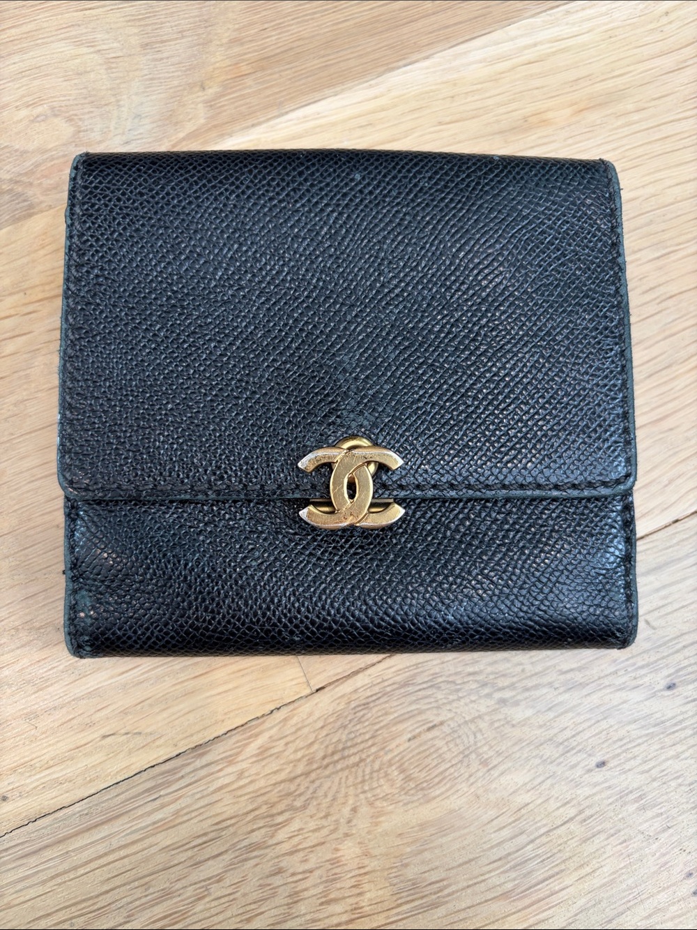 CHANEL Black Leather Bi-Fold Wallet with Gold CC Turnlock - Picture 1 of 7